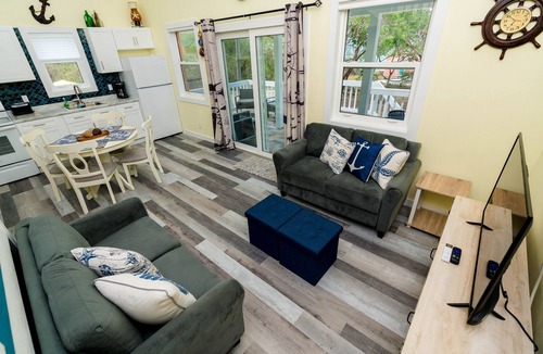 Spanish Wells House | Anchor's Away, Russell Island