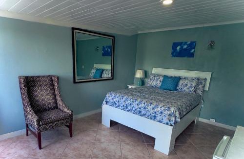 Rolle Town Cabin | Andros Waterside Retreat