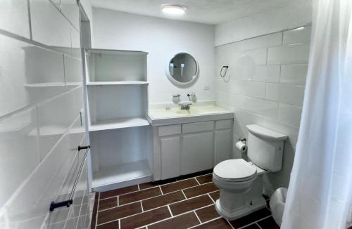 Rolle Town Cabin | Andros Waterside Retreat