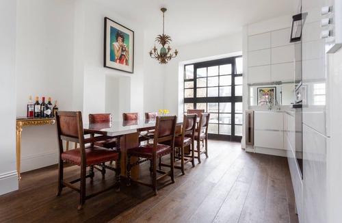 Redcliffe Apartment | Apartment ∙ 3 bedrooms ∙ 6 guests