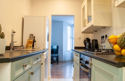 Kempston Apartment | Apartment Ideal for Hospital by Nest Stays