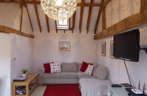 Plaitford House | Apple Pye - Converted Barn In An Attractive Courtyard On Our Family Stockfarm