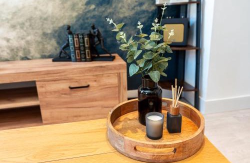 Derby Apartment | Archies Cozy Retreat A Stylish Derby Hideaway