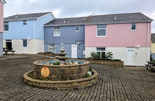 Newquay City Centre House | Atlantic Reach Lodge - Spacious 4 Bedroom Retreat