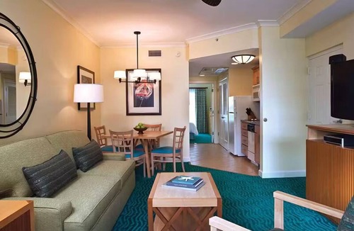Paradise Island Resort | Atlantis Harborside 2 Bedroom Lockoff-Includes 8 Atlantis wristbands