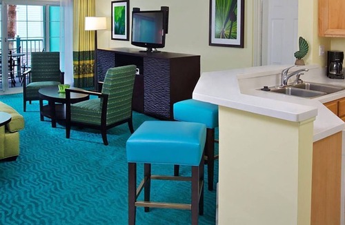 Paradise Island Resort | Atlantis Harborside 2 Bedroom Lockoff-Includes 8 Atlantis wristbands