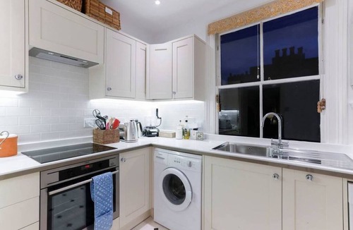Chelsea Apartment | Attractive Chelsea apartment for four