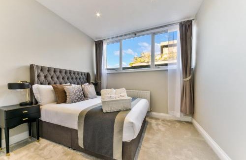 Farringdon Apartment | Avari Apartments - Hatton Collection