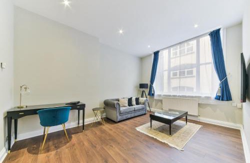 Farringdon Apartment | Avari Apartments - Hatton Collection
