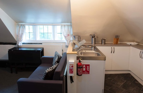 New Forest District Apartment | Avon Accommodation