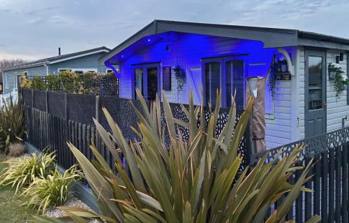 Milford on Sea Resort | Award Winning Lodge Shorefields- Milford on Sea note NO HOT TUB AT LODGE