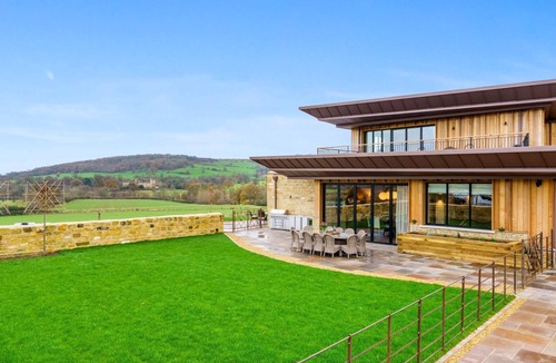 Mangotsfield Cottage | Badgerwood - sleeps 12 guests in 6 bedrooms