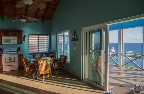 Deadmans Cay House | Bahama Dreamin’ Oceanfront 2 bed 2 bath Villa