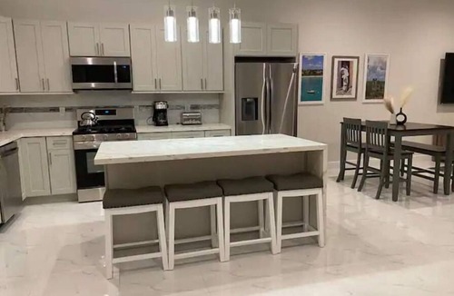 Westwind Condo | "Bahama West: 3BR Condo In Gated Community w/pool"