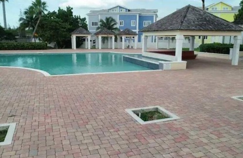 Westwind Condo | "Bahama West: 3BR Condo In Gated Community w/pool"