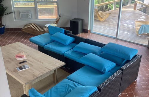 Sugar Loaf Settlement House | Bahamas oceanfront paradise. 250 off if you stay 8 nights.