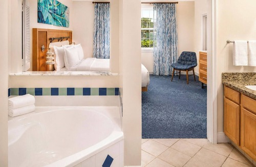 Paradise Island Resort | Bahamian Adventure at Harborside Resort at Atlantis Resort Waterpark amenities