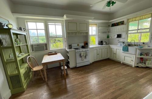 Rock Sound House | Bahamian Farm House