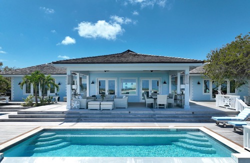 Hartswell Villa | Bakari House - Luxury Oceanfront Villa w/Spectacular View, Pool, Spa and Dock