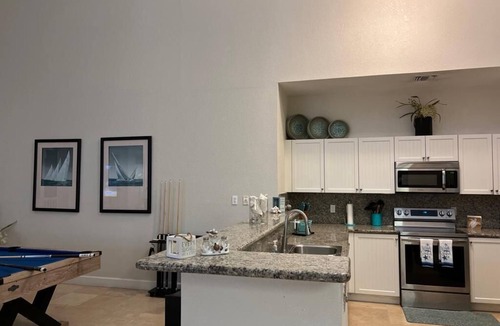 Alice Town House | Bayside Single-Family Home 4 BR 4 BA Bimini Bay Bahamas