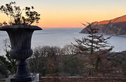 Lynton Cottage | Bayview Tower