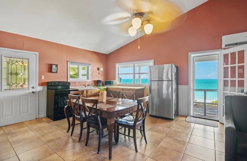 Great Exuma House | Beach House! Best location-TAR BAY! Wraparound porch + hammocks!