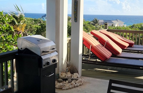 Clarence Town House | Beach House w/Hot-Tub & Spectacular Ocean Views!