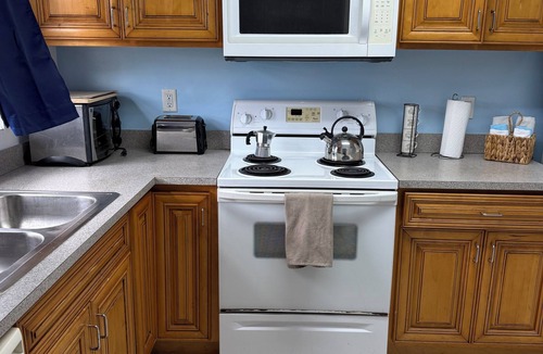 Williams Town House | Beachfront 2BR Coastal Townhouse with Pool, Ocean Views & Beach Access