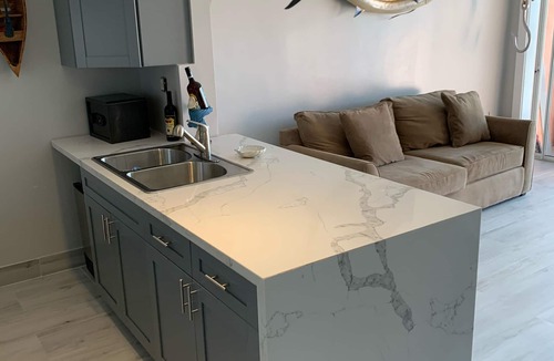South Bimini Condo | BEACHFRONT ~ BREATH TAKING VIEW BiminiCove, South Bimini<