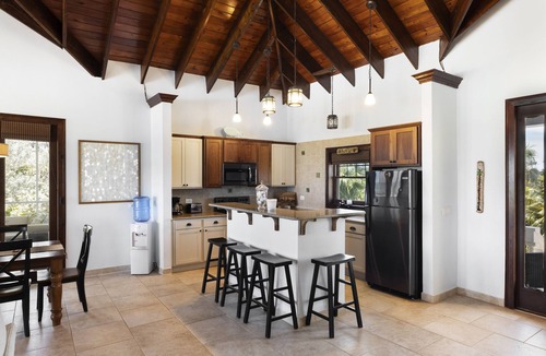 Double Bay House | Beachfront Estate wHeated Pool Directly on Pink-Sand Double Bay Beach