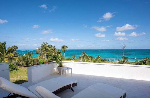 North Palmetto Point House | Beachfront Home on Acre of Land, Walk for Miles on Pink Sand