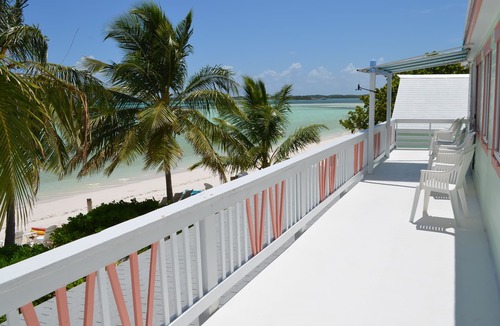 Spanish Wells Apartment | Beachfront large 2/2 on Spanish Wells' northside beach. Sun deck by the water.