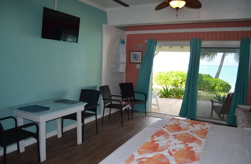Spanish Wells Apartment | Beachfront one bedroom studio with full kitchen, covered porch and open deck.