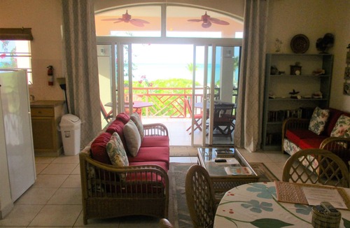 Great Exuma Apartment | BEACHFRONT Queen bedroom/2bath apartment directly on fabulous HOOPERS BAY beach