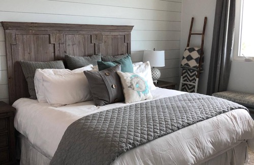 William's Town Villa | Beachfront Villa with Pool on beautiful Sandy Beach