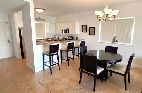 Alice Town Condo | "Beachside Retreat" 2 Bedroom/2 Bath