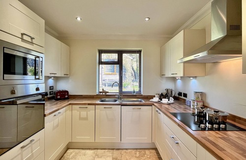 Clayton Cottage | Beacon Cottage by inspirestays.com - a cottage that sleeps 2 guests in 1 bedroom