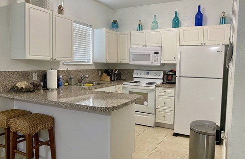 Alice Town Condo | BEAUTIFUL 2/2 CONDO LARGEST MODEL 1st FLOOR BIMINI BAY RESORT