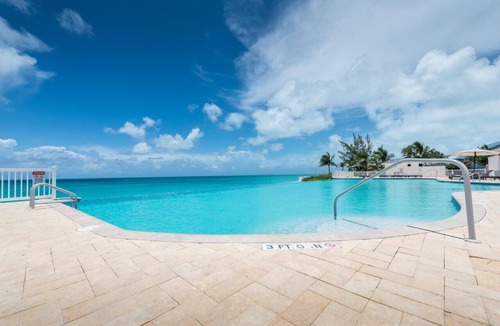 Alice Town Condo | BEAUTIFUL 2/2 CONDO LARGEST MODEL 1st FLOOR BIMINI BAY RESORT