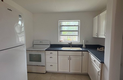 Great Exuma Apartment | Beautiful 2-bedroom apartment in Tropic of Cancer 100 yards to the Beach