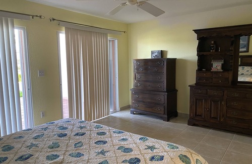South Bimini House | Beautiful 3/2 Townhouse with Inlet views - Sleeps 7 Unit 20A