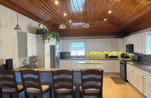 Great Exuma House | Beautiful 3 Bedroom 2 1/2 Bath House George Town Exuma