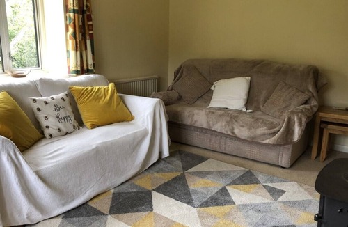 Dowdeswell House | Beautiful 3 bedroomed Cotswolds Farmhouse
