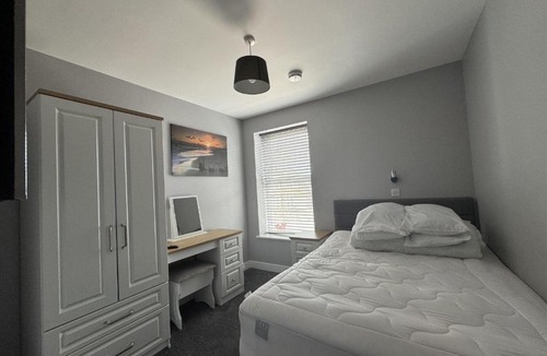 Great Yarmouth Apartment | Beautiful 4 Berth Seaside Apartment In Great Yarmouth, Norfolk Ref 99006S