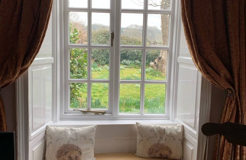 Hutton le Hole Cottage | Beautiful and very spacious 4 bedroom detached cottage in picturesque village