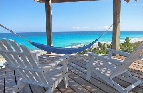 Stocking Island Cottage | Beautiful Beach Eco-Cottage on Stocking Island