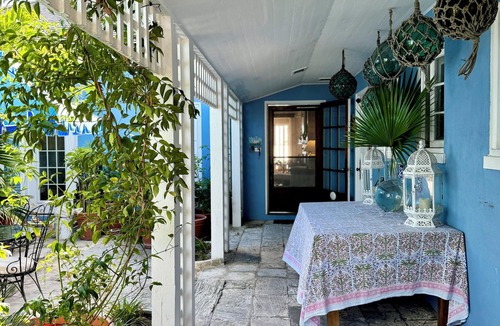 Dunmore Town House | Beautiful Harbourside Property with Pool on Water + Private Dock