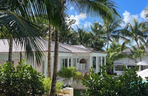 Dunmore Town House | Beautiful Historic Property with pool, minutes to Pink Sand Beach