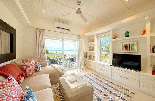 Governor's Harbour Apartment | Beautiful Island-Designed 2 BR Bayview Apartment