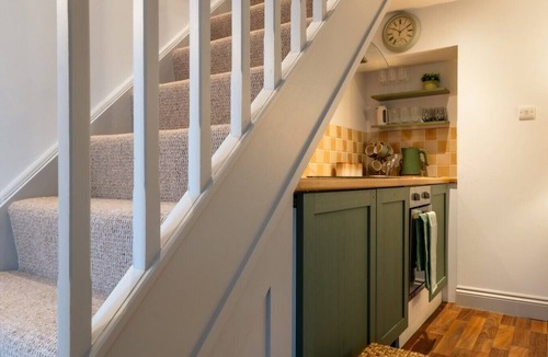 Moreton-in-Marsh Cottage | Beautiful Little Cottage in Moreton-in-Marsh